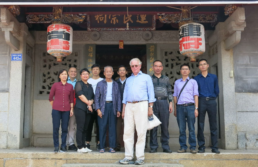 6.马崎连氏宗祠前合影留念改_缩小大小.jpg