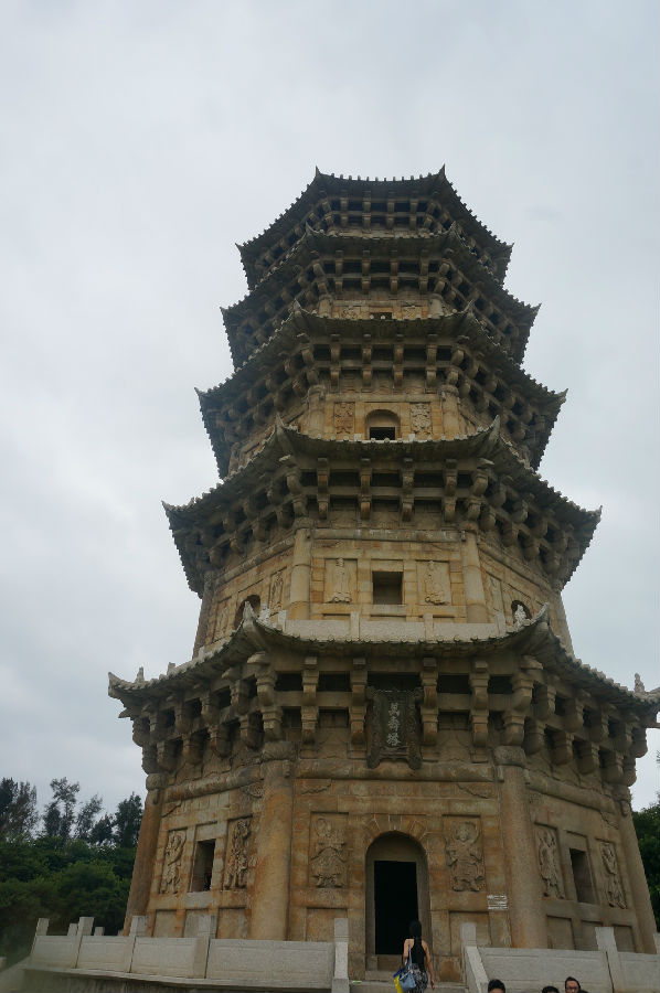 图18六胜塔(万寿塔)_调整大小.JPG